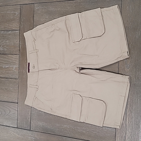 Alesbury Classic Cargo Short 11" Inseam Size 33 - Picture 9 of 12